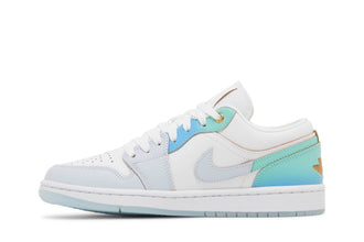 NIKE AIR AIR JORDAN 1 LOW SE ‘EMERALD RISE’